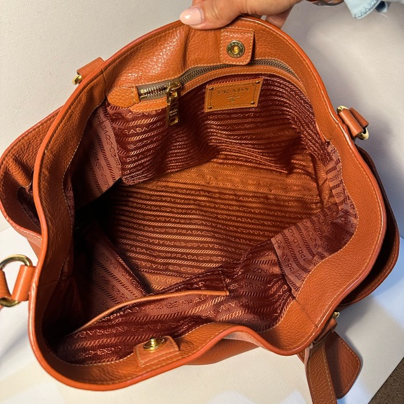 PRADA
Vitello Daino Shoulder Bag - Picture 3 of 9